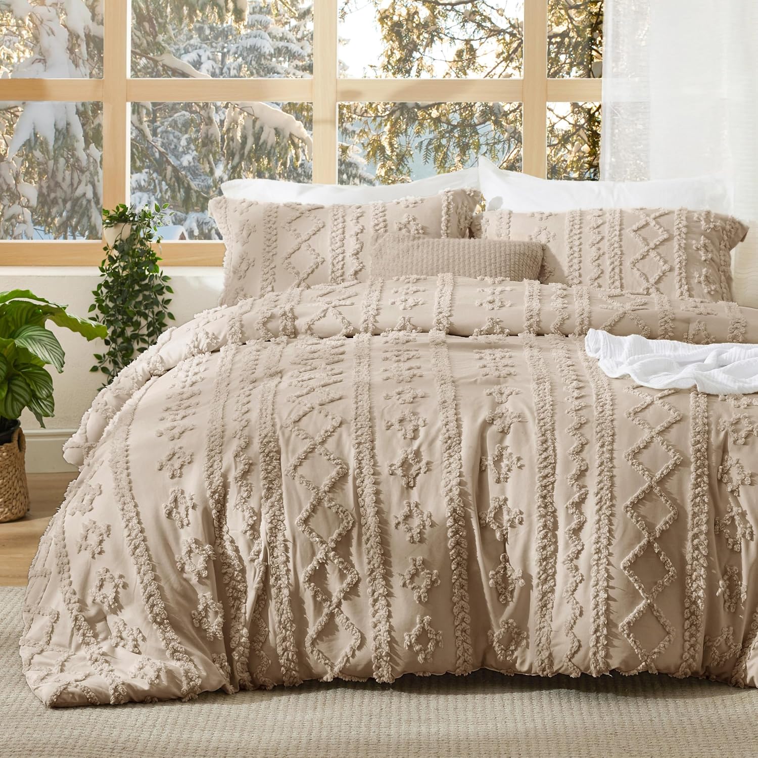 Bedsure Tufted Boho Comforter Set Queen Size - Linen Boho Bed Set, GentleSoft™ 3 Pieces Farmhouse-Style Embroidery Bedding, Gifts for Woman