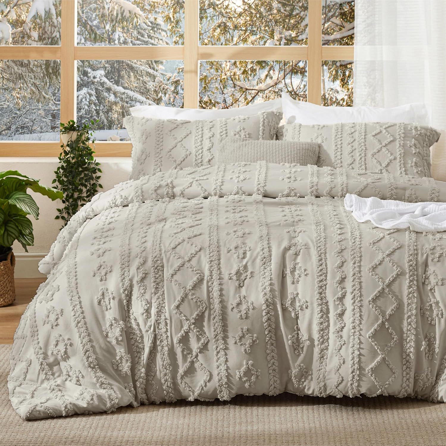Bedsure Tufted Boho Comforter Set Queen Size - Linen Boho Bed Set, GentleSoft™ 3 Pieces Farmhouse-Style Embroidery Bedding, Gifts for Woman
